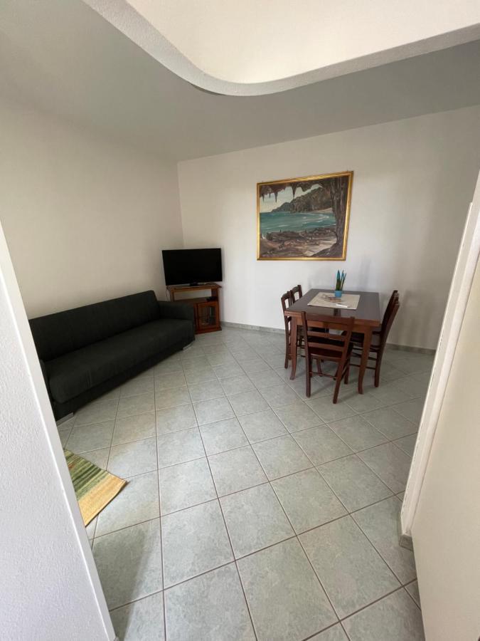 Casa Cioppy Lägenhet Cala Gonone Exteriör bild